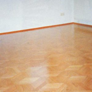 Privatkunde ·Massivparkett Kirsche (10 mm) · Raute · lackiert